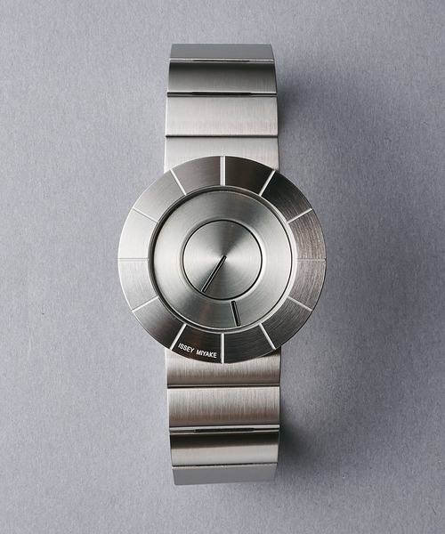 ISSEY MIYAKE(イッセイミヤケ)の「【ISSEY MIYAKE WATCH/イッセイミヤケウォッチ】TO Designed by Tokujin Yoshioka / NY0N001(アナログ腕時計・メンズ・シルバー・FREE)」の5枚目の写真
