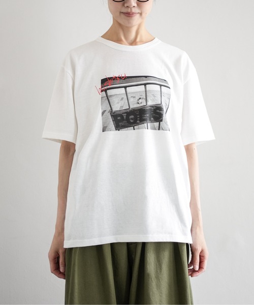 SOLAMONAT(ソラモナ)の「サラリト天竺 フォトT(POLICE)(Tシャツ/カットソー・レディース・ホワイト・FREE)」の5枚目の写真