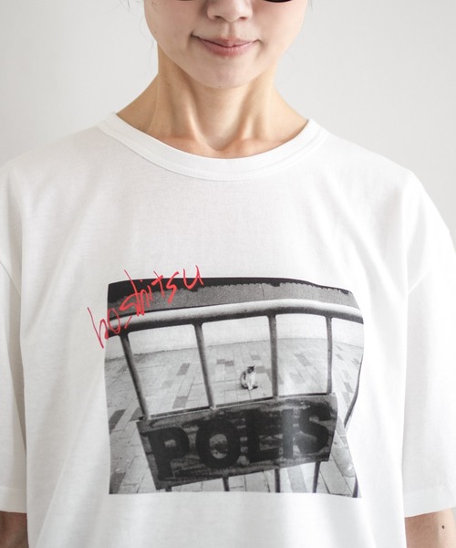 SOLAMONAT(ソラモナ)の「サラリト天竺 フォトT(POLICE)(Tシャツ/カットソー・レディース・ホワイト・FREE)」の8枚目の写真