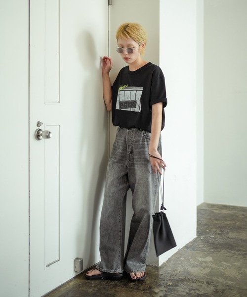 SOLAMONAT(ソラモナ)の「サラリト天竺 フォトT(POLICE)(Tシャツ/カットソー・レディース・ホワイト・FREE)」の4枚目の写真
