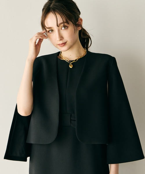 Audie a Muses（オーディアミューズ）の「ケープ風ジャケット（ノーカラージャケット・レディース・ベージュ/ブラック・42/38）」の12枚目の写真