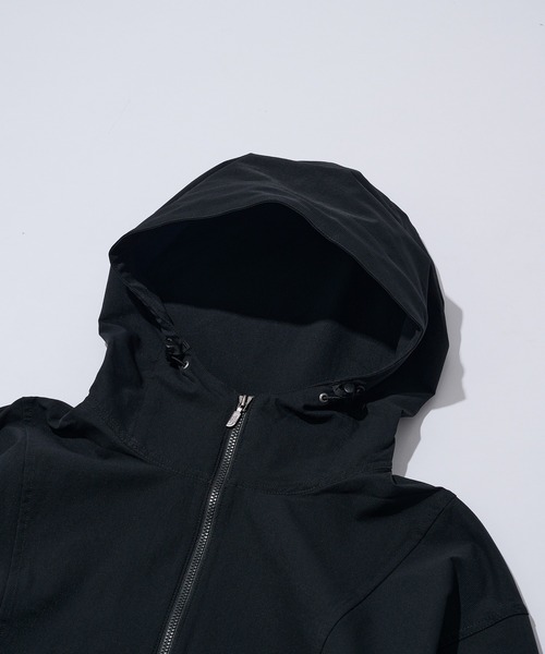 THE NORTH FACE（ザノースフェイス）の「【THE NORTH FACE】TNF BE FREE JACKET（マウンテンパーカー・レディース・ブラック・L/M）」の8枚目の写真