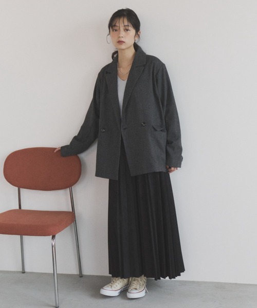 ELNEsoi(エルネソワ)の「スウェードプリーツスカート(スカート・レディース・アイボリー/チャコールグレー/ブラック/ブラウン・FREE)」の16枚目の写真