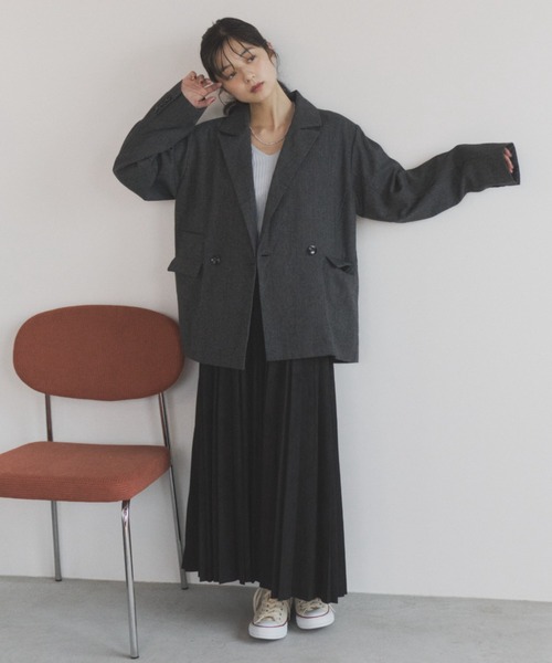 ELNEsoi(エルネソワ)の「スウェードプリーツスカート(スカート・レディース・アイボリー/チャコールグレー/ブラック/ブラウン・FREE)」の17枚目の写真