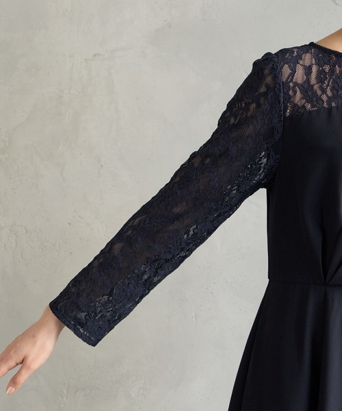 AIMER(エメ)の「レーススリーブビスチェデザインロングパーティードレス(ドレス・レディース・ネイビー/ブラック・LARGE/MEDIUM)」の12枚目の写真