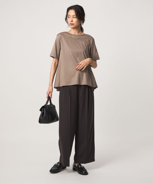 green label relaxing（グリーンレーベルリラクシング）の「Aライン Tシャツ  汗染み防止（Tシャツ/カットソー・レディース・ブラック/ライトグレー/モカ/オフホワイト・FREE）」の7枚目の写真