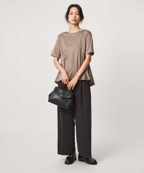 green label relaxing（グリーンレーベルリラクシング）の「Aライン Tシャツ  汗染み防止（Tシャツ/カットソー・レディース・ブラック/ライトグレー/モカ/オフホワイト・FREE）」の8枚目の写真