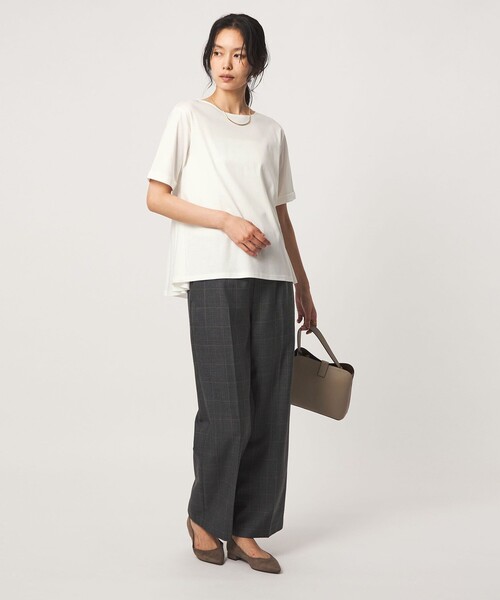 green label relaxing（グリーンレーベルリラクシング）の「Aライン Tシャツ  汗染み防止（Tシャツ/カットソー・レディース・ブラック/ライトグレー/モカ/オフホワイト・FREE）」の14枚目の写真
