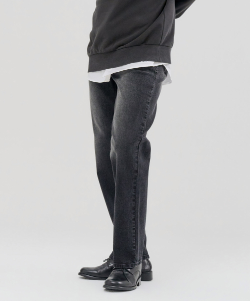 CHASECULT(チェイスカルト)の「メンズ ブラックウォッシュ ストレートデニム-FERK2313B03(デニムパンツ・メンズ・ブラック・76/82/86/92/70)」の3枚目の写真