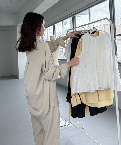 CHERI since1985(シェリ)の「袖スカラップオーバーシャツ(シャツ/ブラウス・レディース・アイボリー/イエロー/ブラック・FREE)」の20枚目の写真