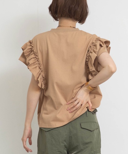 Re Fiina(フィーナ)の「コットンフリルカットソー(Tシャツ/カットソー・レディース・ベージュ/チャコールグレー・FREE)」の15枚目の写真