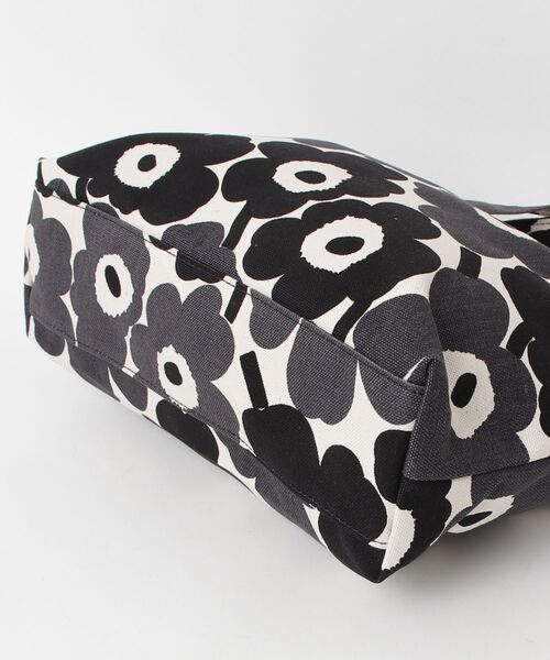 marimekko(マリメッコ)の「【JAPAN EXCLUSIVE】《kioski》 Mini Unikko/ Je Prinsessa tote bag(トートバッグ・レディース・ダークグレー/ピンク系その他・FREE)」の10枚目の写真