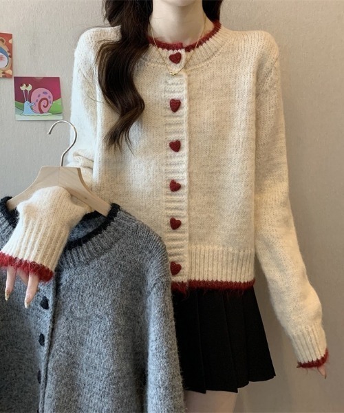 SHEPP(シープ)の「【26年秋冬新作】ハートボタン バイカラー ニットカーディガン(ニット/セーター・レディース・グレー/アイボリー・F)」の6枚目の写真