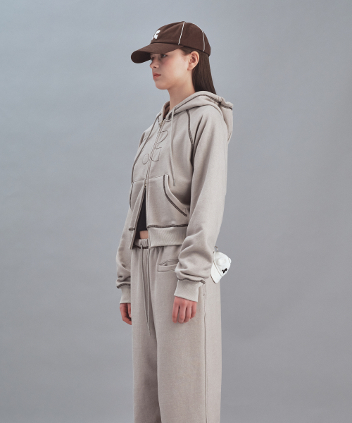 Rest&Recreation(レストアンドレクリエーション)の「PIGMENT HOOD ZIP-UP - BEIGE(パーカー・メンズ・その他・LARGE/SMALL)」の4枚目の写真