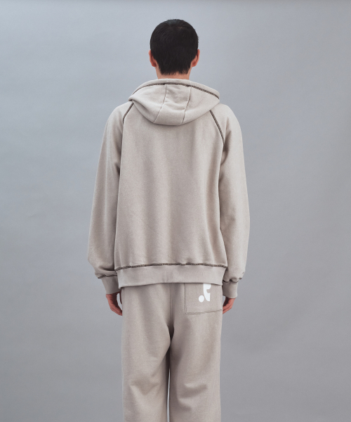 Rest&Recreation(レストアンドレクリエーション)の「PIGMENT HOOD ZIP-UP - BEIGE(パーカー・メンズ・その他・LARGE/SMALL)」の8枚目の写真