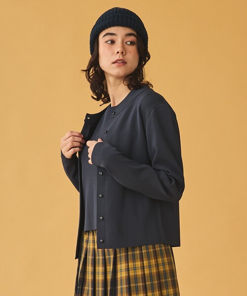 AIGLE(エーグル)の「UVカット ロングスリーブ カーディガン(Tシャツ/カットソー・レディース・グレー/レッド/ダークネイビー・L/M/S)」の16枚目の写真