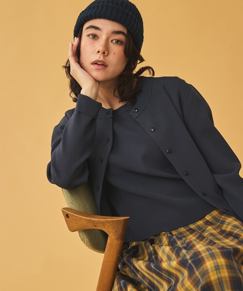 AIGLE(エーグル)の「UVカット ロングスリーブ カーディガン(Tシャツ/カットソー・レディース・グレー/レッド/ダークネイビー・L/M/S)」の17枚目の写真