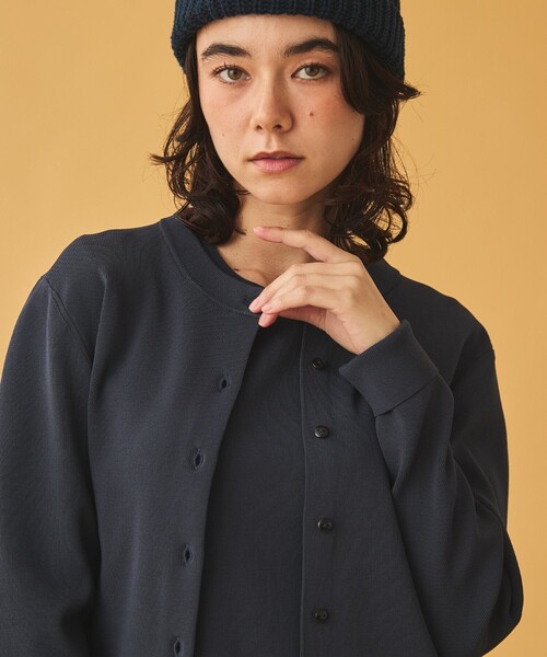 AIGLE(エーグル)の「UVカット ロングスリーブ カーディガン(Tシャツ/カットソー・レディース・グレー/レッド/ダークネイビー・L/M/S)」の21枚目の写真