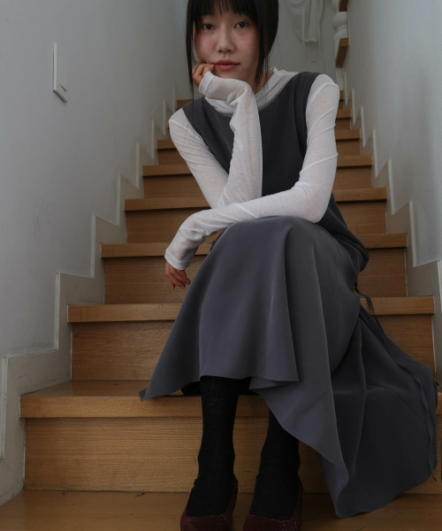 LYNTE(リンテ)の「キュプラダイアゴナルドレス(ダークグレー)(ワンピース・レディース・その他・FREE)」の1枚目の写真