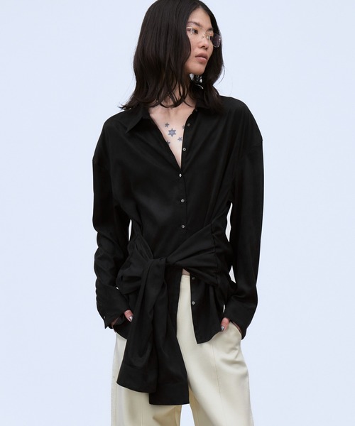 THINGS THAT MATTER（シングス ザット マター）の「MULTIWAY SLEEVE SUEDE-LIKE SHIRT / マルチウェイ スリーブ スエードライク シャツ（シャツ/ブラウス・レディース・ブラック・FREE）」の5枚目の写真