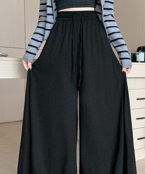 AMAJI(アマジ)の「ハイウエスト ギャザー タック ワイドパンツ(その他パンツ・レディース・ホワイト/ブラック/ベージュ/グレー・SMALL/MEDIUM/LARGE/X-LARGE)」の2枚目の写真