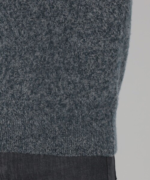 TOMORROWLAND (トゥモローランド)の「【WEB先行予約】TOMORROWLAND tricot メリノウール チーゼル起毛 クルーネックニット(ニット/セーター・メンズ・ベージュ/チャコールグレー/ダークブルー・L/M/S)」の11枚目の写真