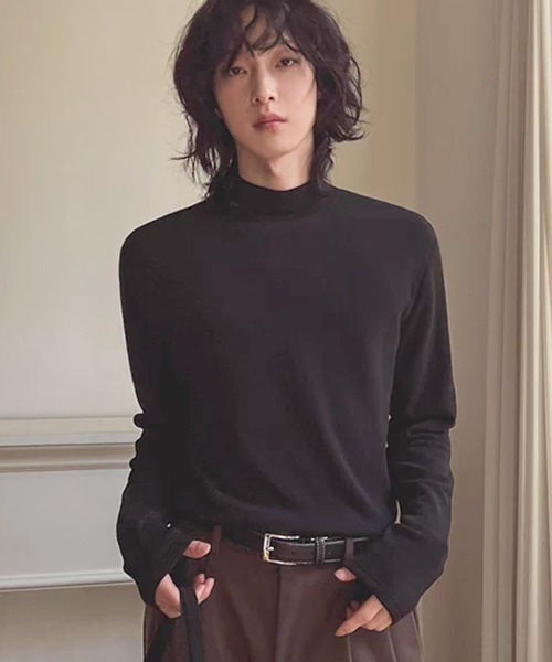 NOWLE（ノウル）の「【NOWLE】スマートフィット モックネック スムース カットソー 長袖 Tシャツ / ロンT（Tシャツ/カットソー・メンズ・ホワイト/ブラック・X-LARGE/LARGE/MEDIUM）」の2枚目の写真