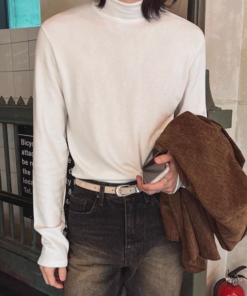 NOWLE（ノウル）の「【NOWLE】スマートフィット モックネック スムース カットソー 長袖 Tシャツ / ロンT（Tシャツ/カットソー・メンズ・ホワイト/ブラック・X-LARGE/LARGE/MEDIUM）」の9枚目の写真