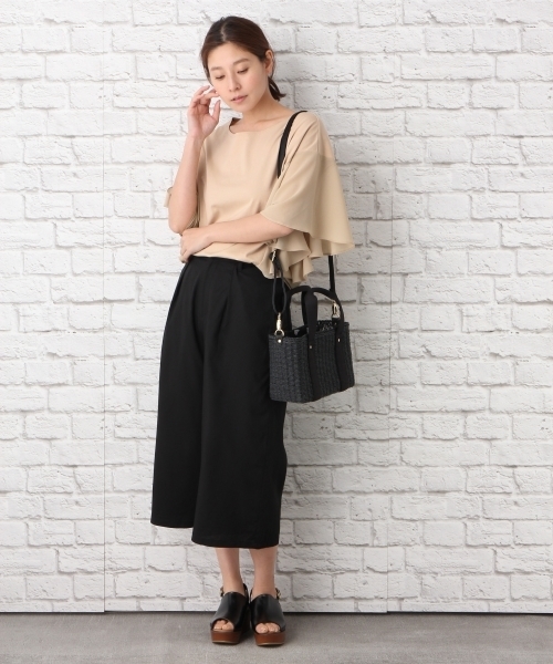 LEPSIM（レプシィム）の「GRINFILクロプドワイドパンツ　739535（その他パンツ・レディース・オフホワイト/ブラック/ライトベージュ/カーキ・MEDIUM/LARGE）」の6枚目の写真