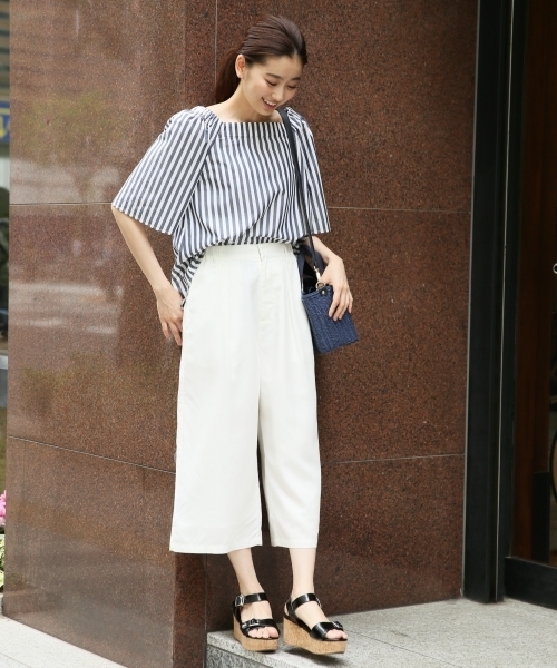 LEPSIM（レプシィム）の「GRINFILクロプドワイドパンツ　739535（その他パンツ・レディース・オフホワイト/ブラック/ライトベージュ/カーキ・MEDIUM/LARGE）」の17枚目の写真