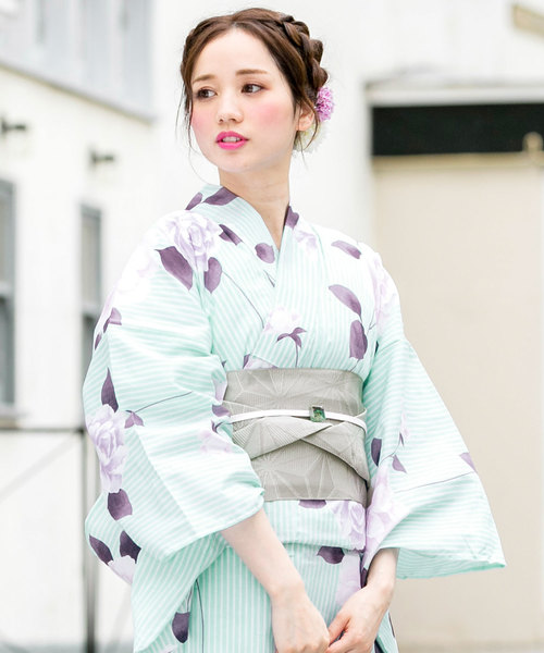 bonheur saisons（ボヌールセゾン）の「浴衣3点セット （浴衣＋帯＋下駄）「bonheur saisons/ボヌールセゾン」（浴衣・レディース・ホワイト系その他/レッド系その他2/ベージュ系その他6/ピンク系その他/ベージュ系その他7/ライトブルー/ブルー系その他3/イエロー系その他2/ベージュ系その他5/ホワイト系その他2/ブルー系その他5/ホワイト系その他4/ブルー系その他6/ホワイト系その他3/ブルー系その他/ブルー系その他2・FREE/フリー）」の8枚目の写真