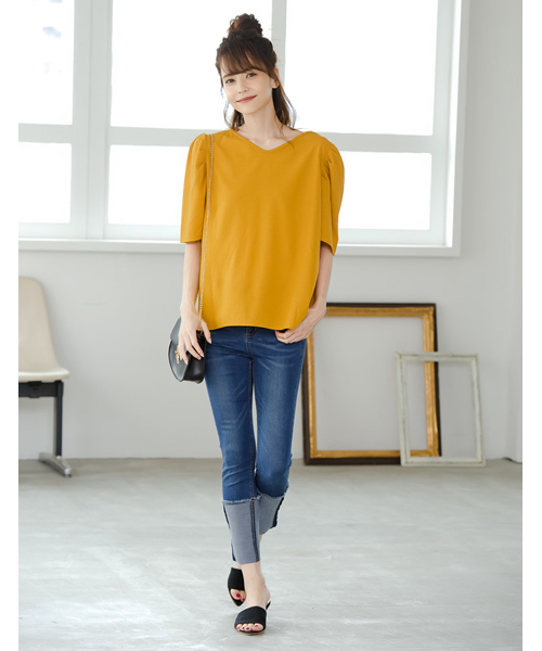 Re:EDIT(リエディ)の「薄手ポンチ5分袖タックショルダー両Vネックトップス(Tシャツ/カットソー・レディース・ベージュ/マスタード/ブラウン/グリーン/ブラック/アイボリー・MEDIUM/LARGE)」の21枚目の写真