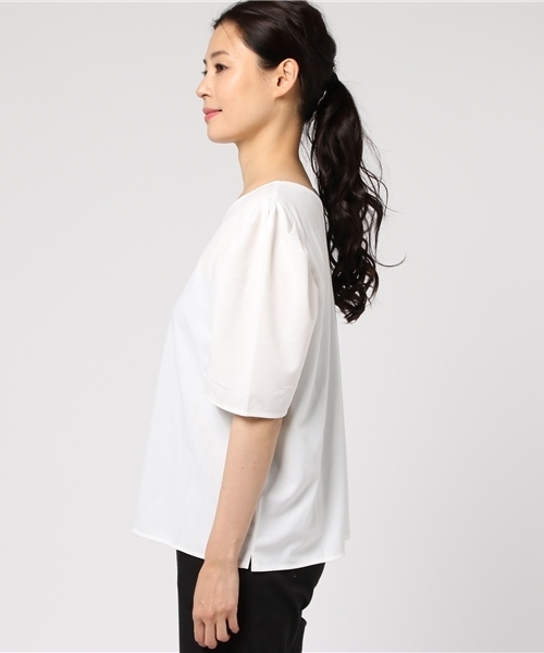 Re:EDIT(リエディ)の「薄手ポンチ5分袖タックショルダー両Vネックトップス(Tシャツ/カットソー・レディース・ベージュ/マスタード/ブラウン/グリーン/ブラック/アイボリー・MEDIUM/LARGE)」の12枚目の写真