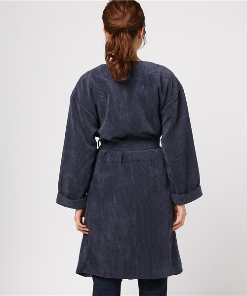 LBC（エルビーシー）の「コーデュロイガウンコート                  （その他アウター・レディース・オフホワイト/ネイビー/ブラウン・MEDIUM/LARGE）」の10枚目の写真