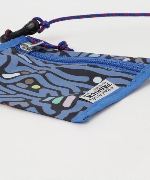 FABRICK(ファブリック)の「FABRICK【HIDDEN CHAMPION feat. Yoon Hyup】FLAT 2WAY POUCH M(ショルダーバッグ・メンズ・その他・FREE)」の2枚目の写真