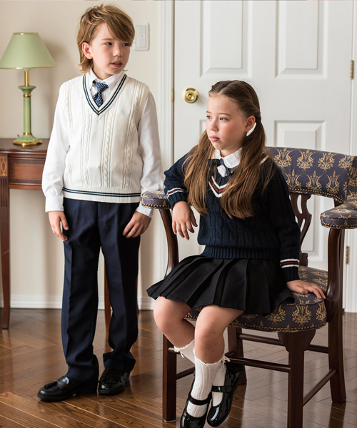 Catherine Cottage（キャサリンコテージ）の「チルデンニット スクールセーター（ニット/セーター・キッズ・ネイビー・120/130/140/150/160/170）」の2枚目の写真