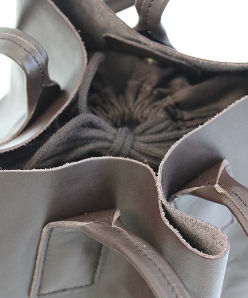 CIAOPANIC（チャオパニック）の「【Ciaopanic】　LEATHER　TOTEBAG（トートバッグ・レディース・アイボリー/ブラック/ネイビー/オレンジ/ダークブラウン・FREE）」の9枚目の写真