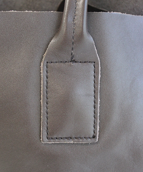 CIAOPANIC（チャオパニック）の「【Ciaopanic】　LEATHER　TOTEBAG（トートバッグ・レディース・アイボリー/ブラック/ネイビー/オレンジ/ダークブラウン・FREE）」の7枚目の写真