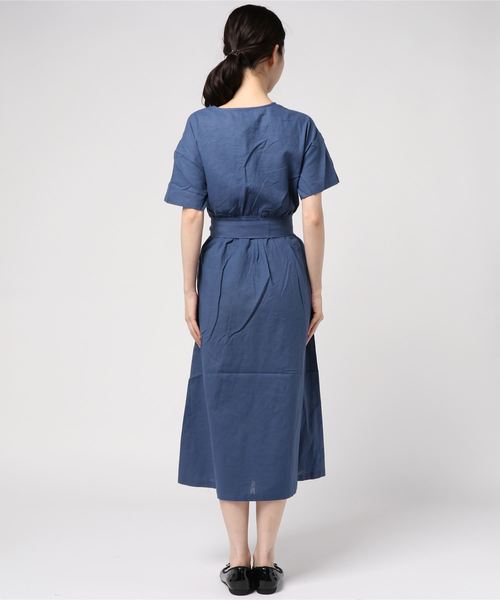 SLOBE IENA（スローブイエナ）の「2WAYカシュクールロングワンピース◆（ワンピース・レディース・ブラック/ホワイト/ブラウン/ブルー系その他/イエロー・FREE）」の21枚目の写真