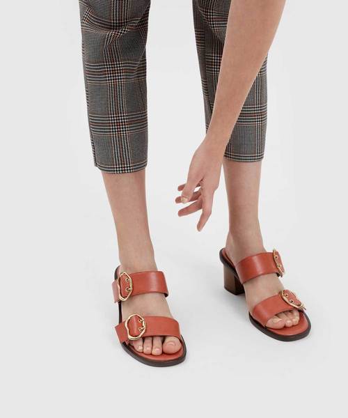 CHARLES & KEITH(チャールズ & キース)の「ダブルストラップミュール / DOUBLE STRAP MULES(サンダル・レディース・ブラック/オレンジ・22.5cm/23cm/23.5cm/24.5cm/25cm)」の14枚目の写真
