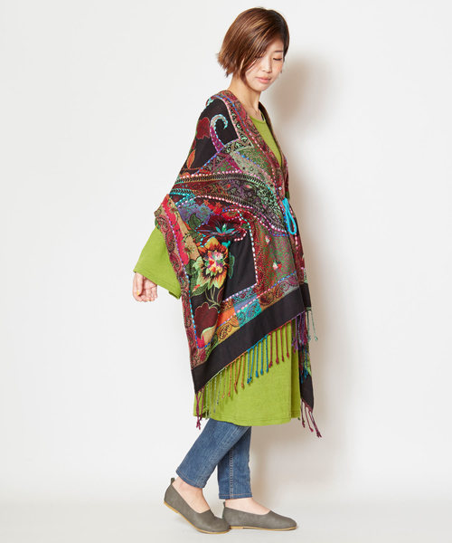 チャイハネ（チャイハネ）の「【チャイハネ】yul ジャガード刺繍ケープ（カーディガン/ボレロ・レディース・ブラック/パープル/ターコイズブルー・FREE）」の11枚目の写真