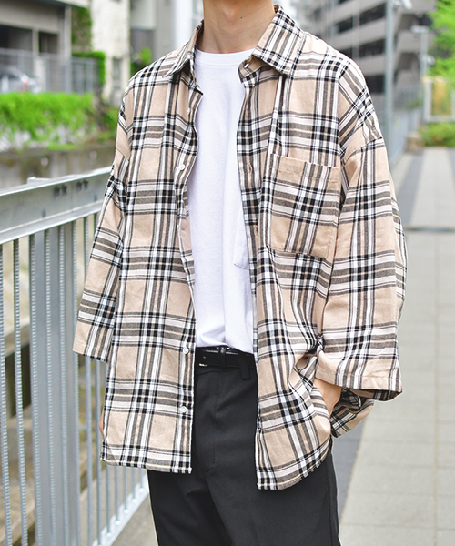 kutir（クティール）の「【ウルトラルーズシルエット】ハーフスリーブシャツ（シャツ/ブラウス・メンズ・チャコールグレー/ベージュ/ネイビー・MEDIUM/LARGE）」の2枚目の写真