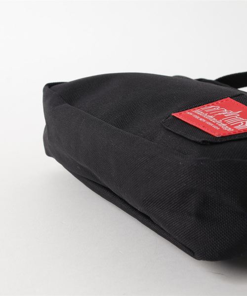 Manhattan Portage（マンハッタンポーテージ）の「Mickey Mouse Collection Jogger Bag（ショルダーバッグ・メンズ・ブラック・X-SMALL）」の2枚目の写真