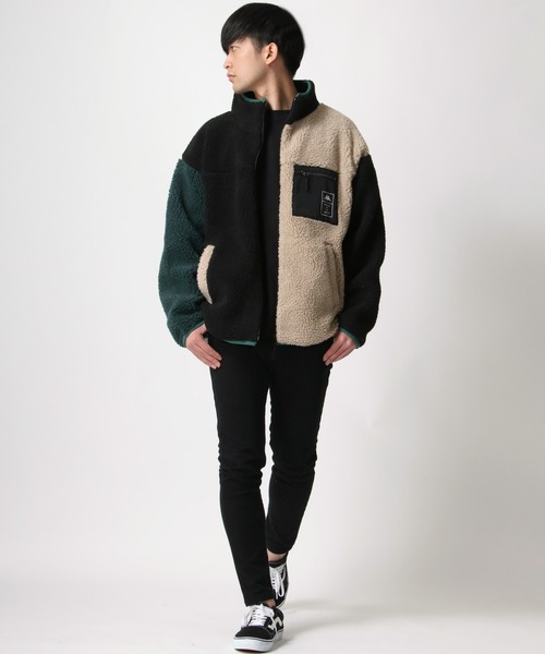 Kappa（カッパ）の「Kappa/カッパ 別注 オーバーサイズ シープボアジャケット レディース メンズ ブルゾン/ボアフリースジャケット（ブルゾン・メンズ・ベージュ/オフホワイト/モカ/ブラック/グリーン/ライトベージュ/ブラック系その他/ホワイト系その他/ブラック系その他3/ブラック系その他2/チャコールグレー/アイボリー/ブラック系その他4・M/L/XL/S）」の22枚目の写真