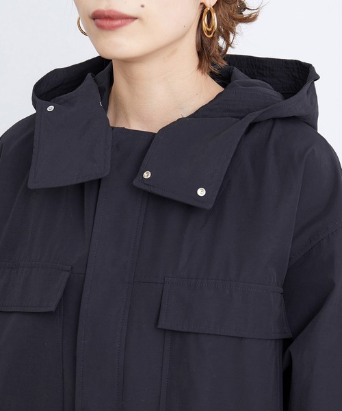 ADAM ET ROPE'（アダムエロペ）の「【WEB限定】マウンテンパーカー（マウンテンパーカー・レディース・ベージュ/ネイビー/キナリ・FREE）」の11枚目の写真