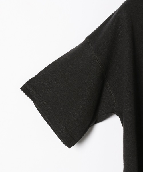 LAKOLE（ラコレ）の「リネンMIXボクシーTシャツ / LAKOLE（Tシャツ/カットソー・レディース・ホワイト/サンドグレー/レッド/ネイビー/ブラック/ブラウン・SMALL/MEDIUM）」の9枚目の写真