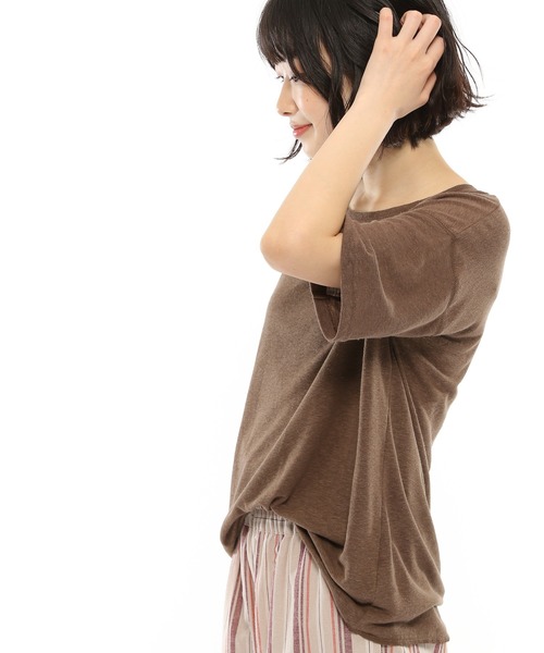 LAKOLE（ラコレ）の「リネンMIXボクシーTシャツ / LAKOLE（Tシャツ/カットソー・レディース・ホワイト/サンドグレー/レッド/ネイビー/ブラック/ブラウン・SMALL/MEDIUM）」の19枚目の写真