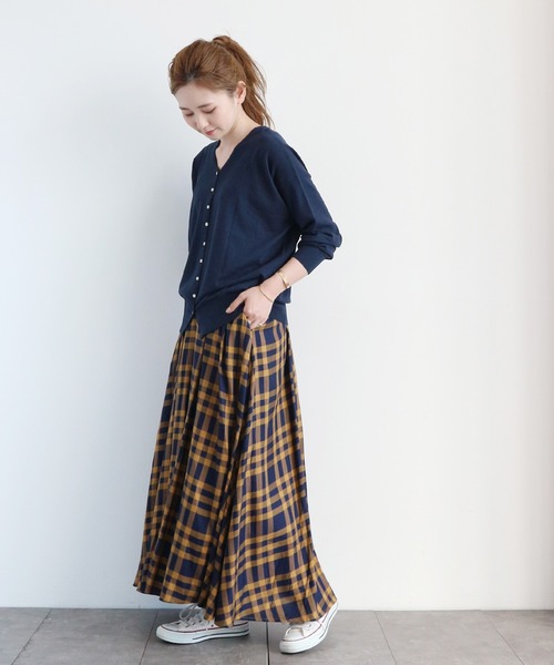 AMERICAN HOLIC（アメリカンホリック）の「Vネック2WAYニットカーディガン　＊〇（カーディガン/ボレロ・レディース・ブラック/ネイビー/ベージュ/イエロー/グリーン/ピンク/アイボリー・MEDIUM/LARGE）」の9枚目の写真