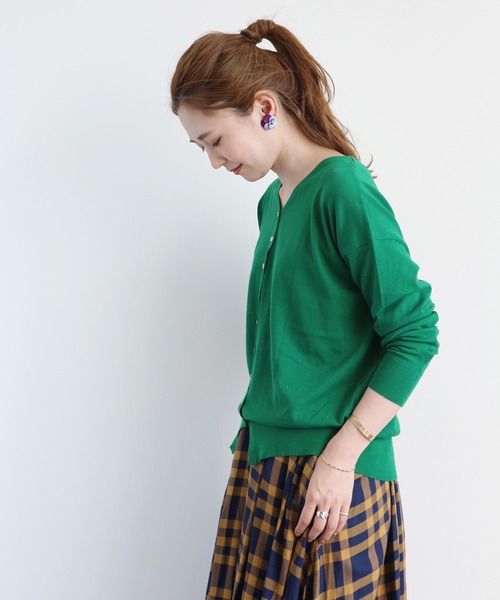 AMERICAN HOLIC（アメリカンホリック）の「Vネック2WAYニットカーディガン　＊〇（カーディガン/ボレロ・レディース・ブラック/ネイビー/ベージュ/イエロー/グリーン/ピンク/アイボリー・MEDIUM/LARGE）」の11枚目の写真