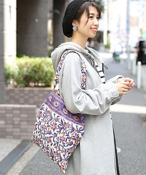 チチカカ（チチカカ）の「ブロックプリントエコトートバッグ（エコバッグ/サブバッグ・レディース・レッド/イエロー/グリーン・FREE）」の14枚目の写真